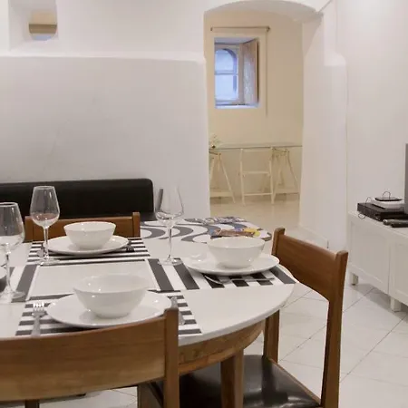 Apartment Open Space In Principe Real. Lisbon